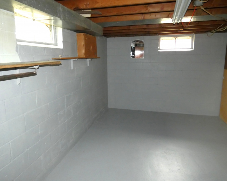1612 7th Avenue Kearney, Nebraska 68845, 4 Bedrooms Bedrooms, ,2 BathroomsBathrooms,Residential,For Sale,1612 7th Avenue,20260794