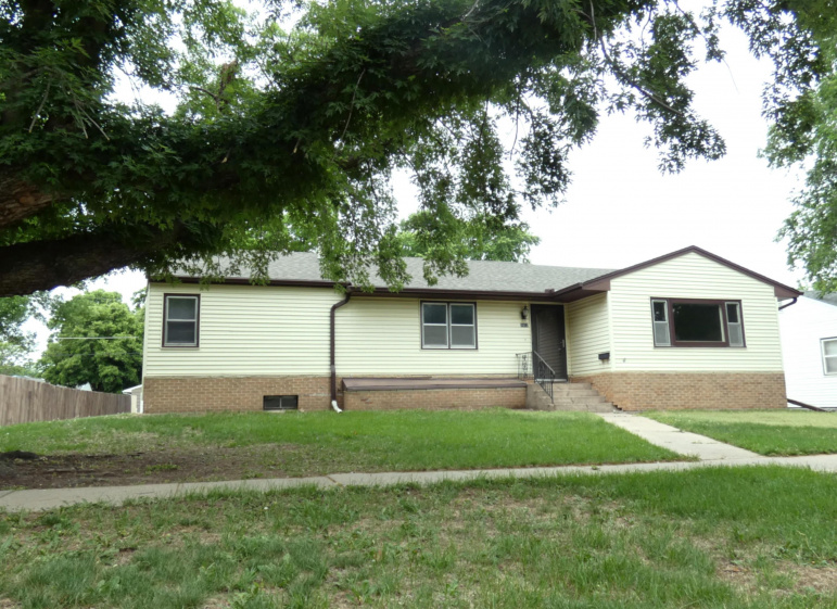 1612 7th Avenue Kearney, Nebraska 68845, 4 Bedrooms Bedrooms, ,2 BathroomsBathrooms,Residential,For Sale,1612 7th Avenue,20260794
