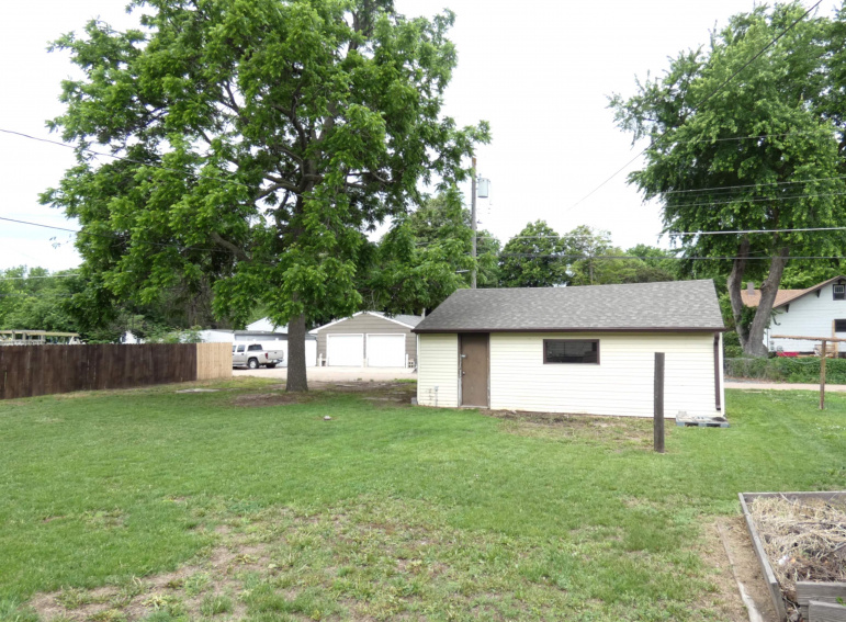 1612 7th Avenue Kearney, Nebraska 68845, 4 Bedrooms Bedrooms, ,2 BathroomsBathrooms,Residential,For Sale,1612 7th Avenue,20260794