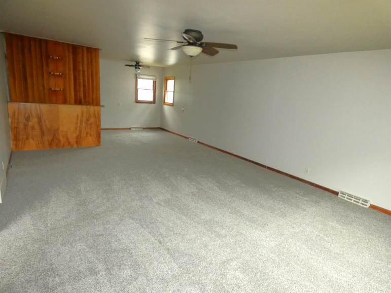 1612 7th Avenue Kearney, Nebraska 68845, 4 Bedrooms Bedrooms, ,2 BathroomsBathrooms,Residential,For Sale,1612 7th Avenue,20260794