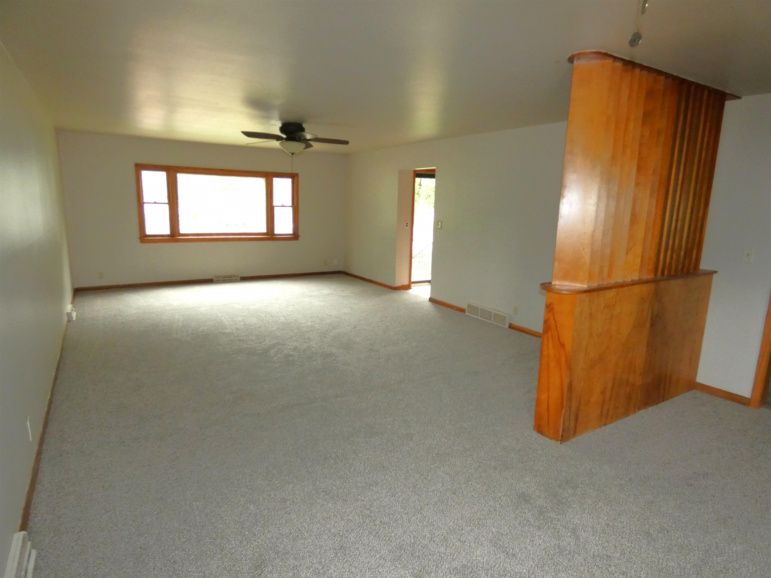 1612 7th Avenue Kearney, Nebraska 68845, 4 Bedrooms Bedrooms, ,2 BathroomsBathrooms,Residential,For Sale,1612 7th Avenue,20260794