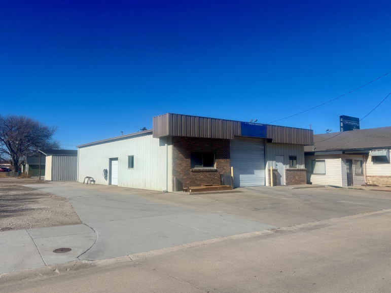 2400 H Avenue Kearney, Nebraska 68847, ,Commercial/industrial,For Rent,2400 H Avenue,20260810