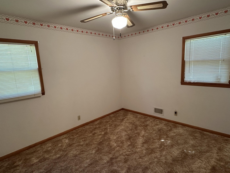 2827 E Avenue Kearney, Nebraska 68847, 4 Bedrooms Bedrooms, ,2 BathroomsBathrooms,Residential,For Sale,2827 E Avenue,20260811