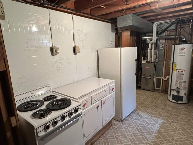2827 E Avenue Kearney, Nebraska 68847, 4 Bedrooms Bedrooms, ,2 BathroomsBathrooms,Residential,For Sale,2827 E Avenue,20260811