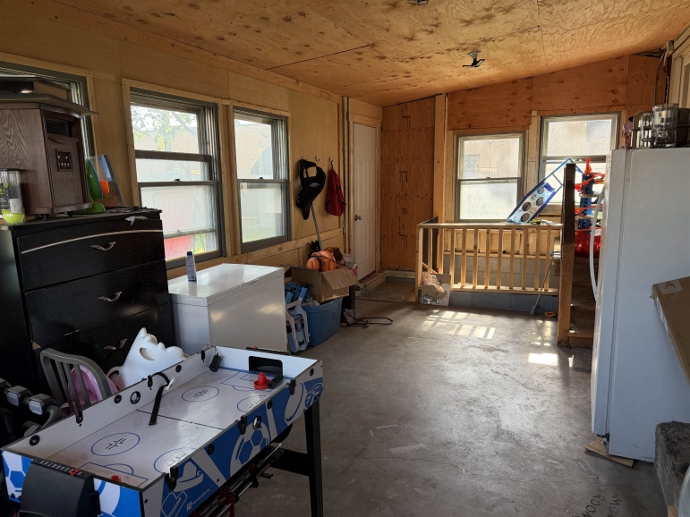 2215 W 2nd Street Hastings, Nebraska 68901, 2 Bedrooms Bedrooms, ,1 BathroomBathrooms,Residential,For Sale,2215 W 2nd Street,20260807