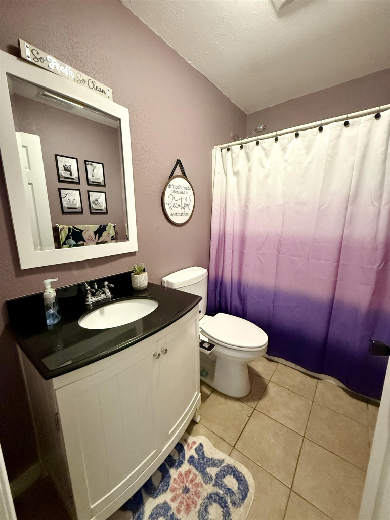802 Oswego Avenue Hastings, Nebraska 68901, 6 Bedrooms Bedrooms, ,4 BathroomsBathrooms,Residential,For Sale,802 Oswego Avenue,20260805