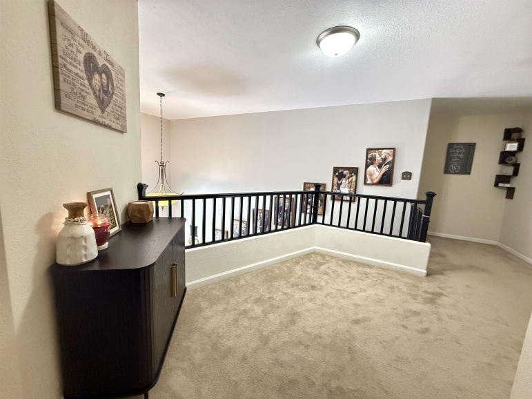 802 Oswego Avenue Hastings, Nebraska 68901, 6 Bedrooms Bedrooms, ,4 BathroomsBathrooms,Residential,For Sale,802 Oswego Avenue,20260805