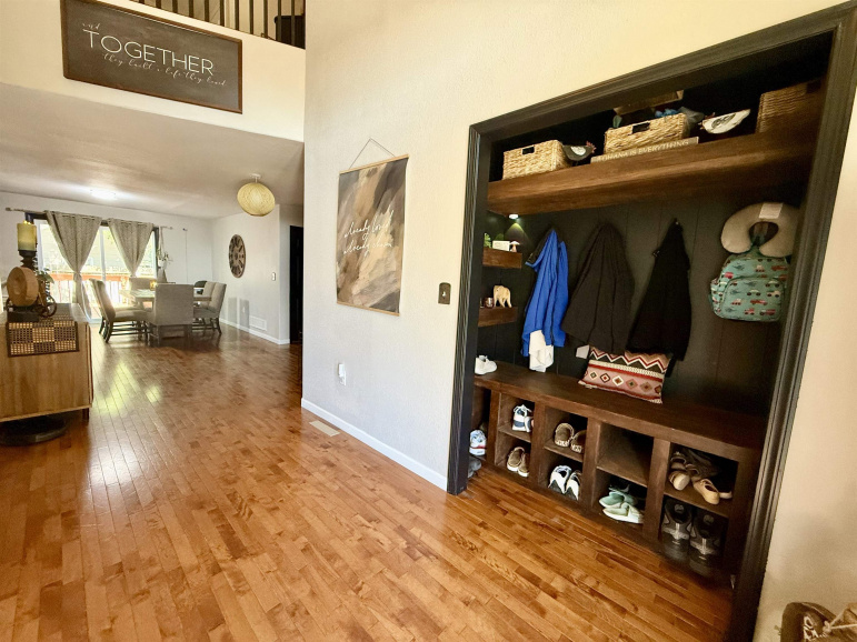 802 Oswego Avenue Hastings, Nebraska 68901, 6 Bedrooms Bedrooms, ,4 BathroomsBathrooms,Residential,For Sale,802 Oswego Avenue,20260805