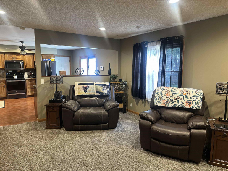 1375 S Wabash Avenue Hastings, Nebraska 68901, 3 Bedrooms Bedrooms, ,2 BathroomsBathrooms,Residential,For Sale,1375 S Wabash Avenue,20260802