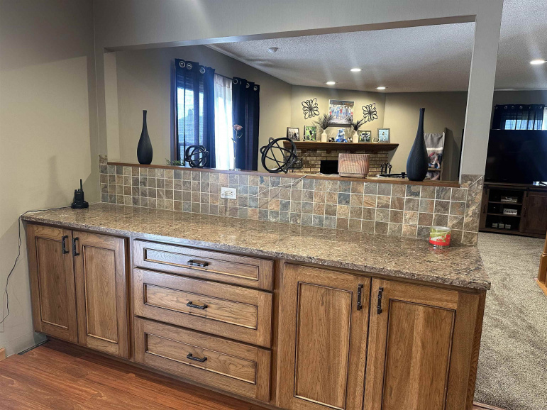 1375 S Wabash Avenue Hastings, Nebraska 68901, 3 Bedrooms Bedrooms, ,2 BathroomsBathrooms,Residential,For Sale,1375 S Wabash Avenue,20260802