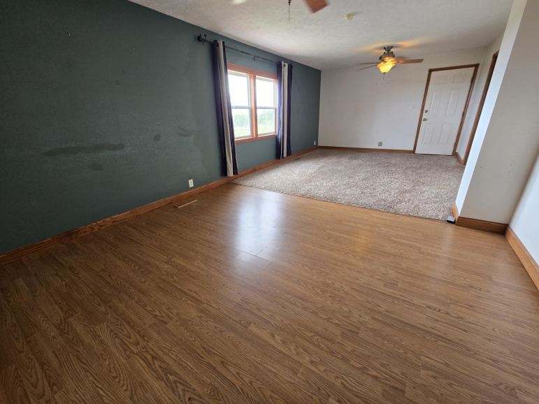 1136 T Road Blue Hill, Nebraska 68930, 4 Bedrooms Bedrooms, ,1 BathroomBathrooms,Residential,For Sale,1136 T Road,20260602