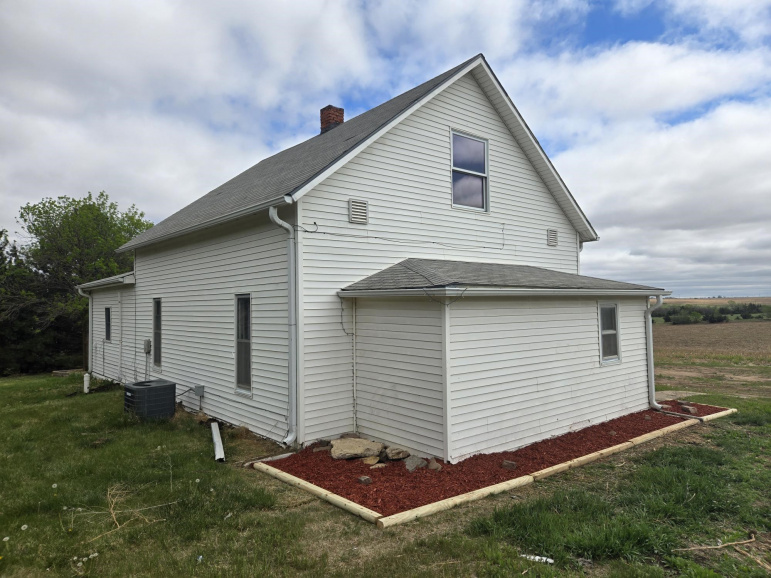 1136 T Road Blue Hill, Nebraska 68930, 4 Bedrooms Bedrooms, ,1 BathroomBathrooms,Residential,For Sale,1136 T Road,20260602