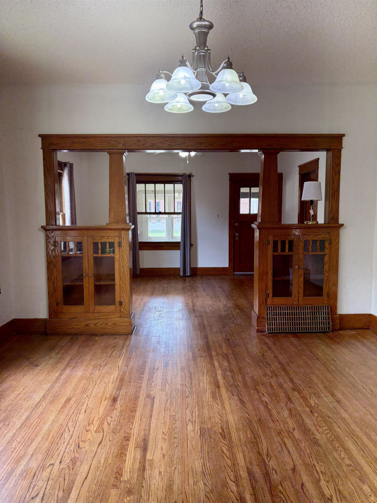 310 N Cedar Avenue Hastings, Nebraska 68901-0000, 3 Bedrooms Bedrooms, ,2 BathroomsBathrooms,Residential,For Sale,310 N Cedar Avenue,20260800