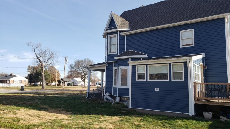 1703 M Street Franklin, Nebraska 68939, 2 Bedrooms Bedrooms, ,3 BathroomsBathrooms,Residential,For Sale,1703 M Street,20260796