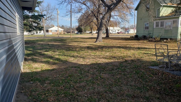 1703 M Street Franklin, Nebraska 68939, 2 Bedrooms Bedrooms, ,3 BathroomsBathrooms,Residential,For Sale,1703 M Street,20260796