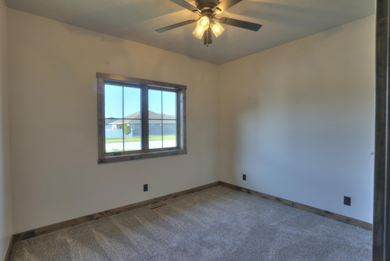 907 E 69th Street Kearney, Nebraska 68847, 5 Bedrooms Bedrooms, ,3 BathroomsBathrooms,Residential,For Sale,907 E 69th Street,20260820