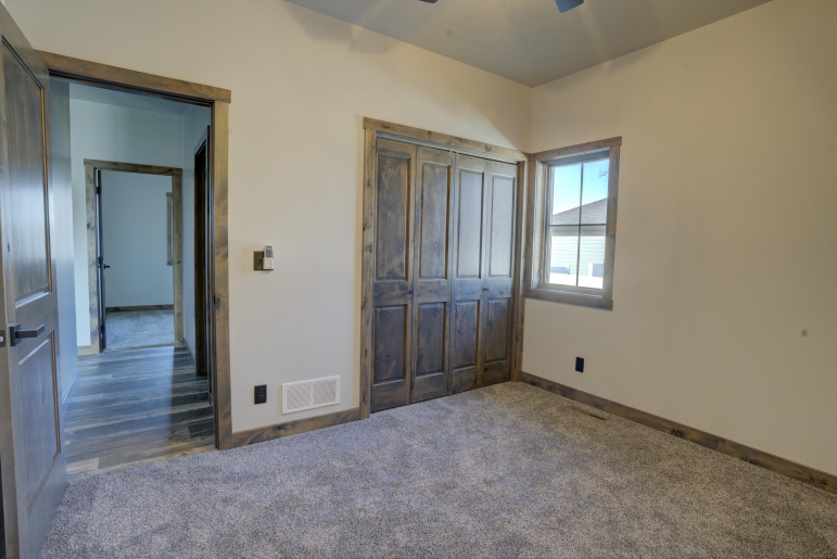 907 E 69th Street Kearney, Nebraska 68847, 5 Bedrooms Bedrooms, ,3 BathroomsBathrooms,Residential,For Sale,907 E 69th Street,20260820