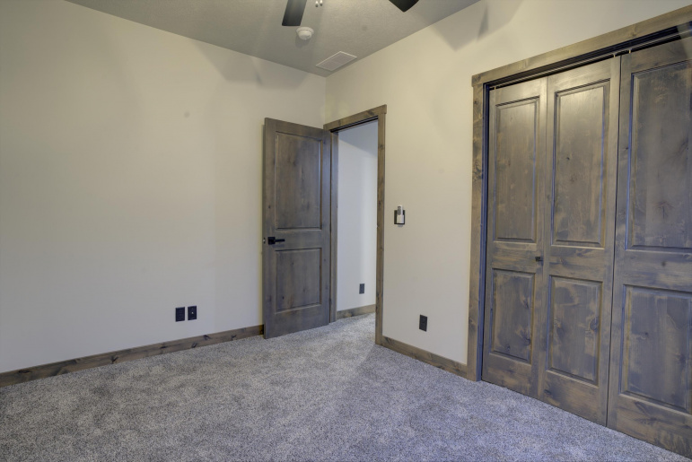907 E 69th Street Kearney, Nebraska 68847, 5 Bedrooms Bedrooms, ,3 BathroomsBathrooms,Residential,For Sale,907 E 69th Street,20260820