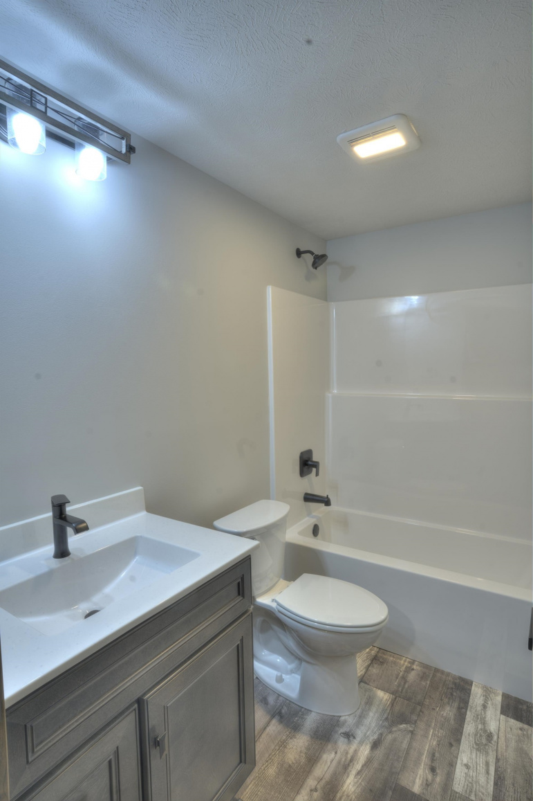 907 E 69th Street Kearney, Nebraska 68847, 5 Bedrooms Bedrooms, ,3 BathroomsBathrooms,Residential,For Sale,907 E 69th Street,20260820