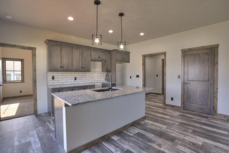 907 E 69th Street Kearney, Nebraska 68847, 5 Bedrooms Bedrooms, ,3 BathroomsBathrooms,Residential,For Sale,907 E 69th Street,20260820