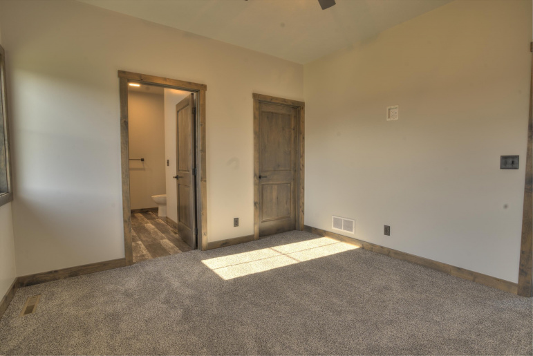 907 E 69th Street Kearney, Nebraska 68847, 5 Bedrooms Bedrooms, ,3 BathroomsBathrooms,Residential,For Sale,907 E 69th Street,20260820