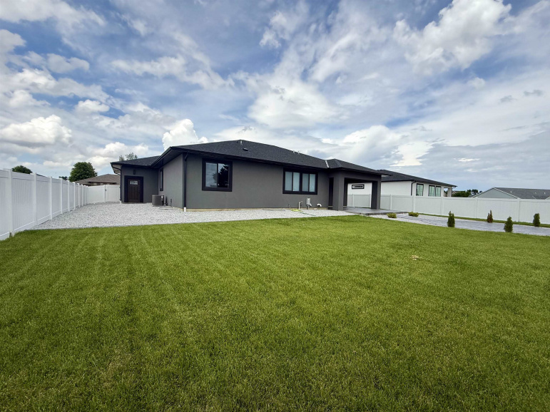 1017 Madden Road Hastings, Nebraska 68901, 5 Bedrooms Bedrooms, ,3 BathroomsBathrooms,Residential,For Sale,1017 Madden Road,20260817