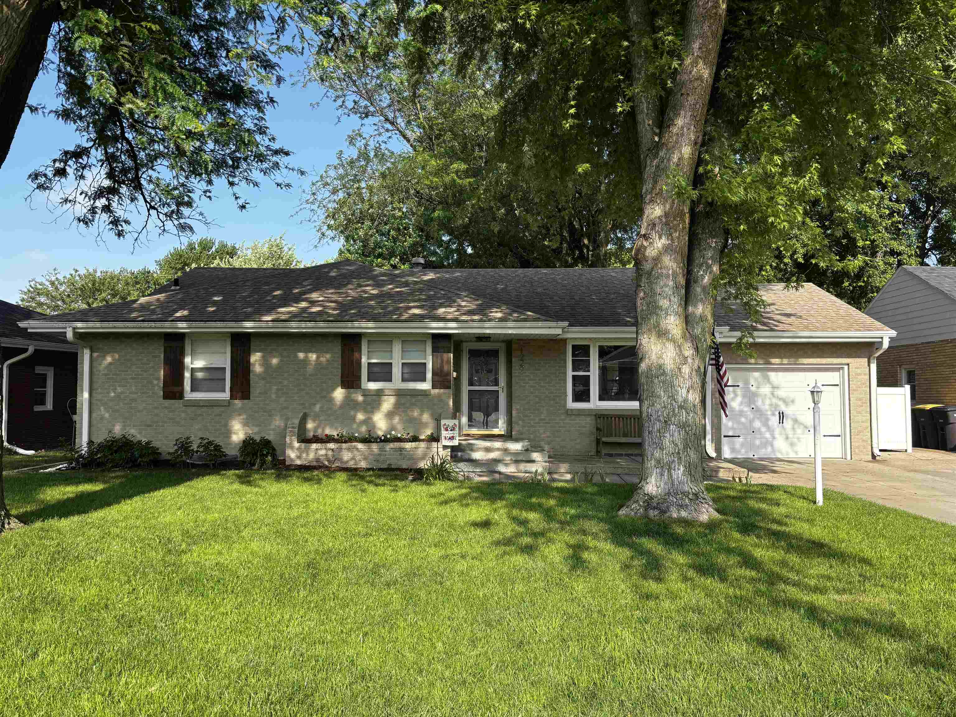 1229 N Turner Avenue Hastings, Nebraska 68901, 3 Bedrooms Bedrooms, ,2 BathroomsBathrooms,Residential,For Sale,1229 N Turner Avenue,20260816
