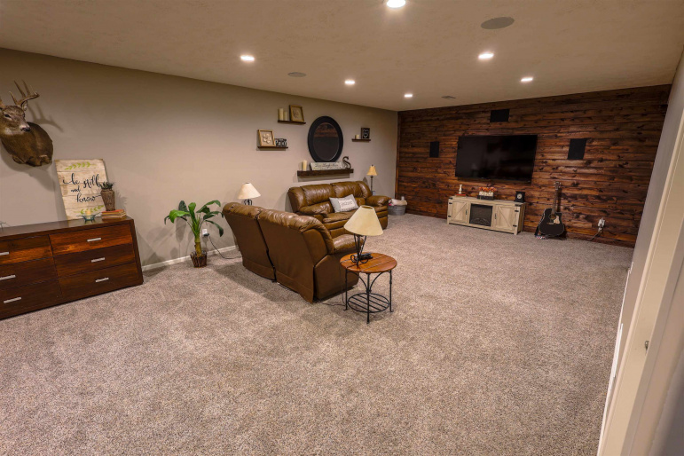 6003 U Avenue Kearney, Nebraska 68847, 5 Bedrooms Bedrooms, ,3 BathroomsBathrooms,Residential,For Sale,6003 U Avenue,20260822