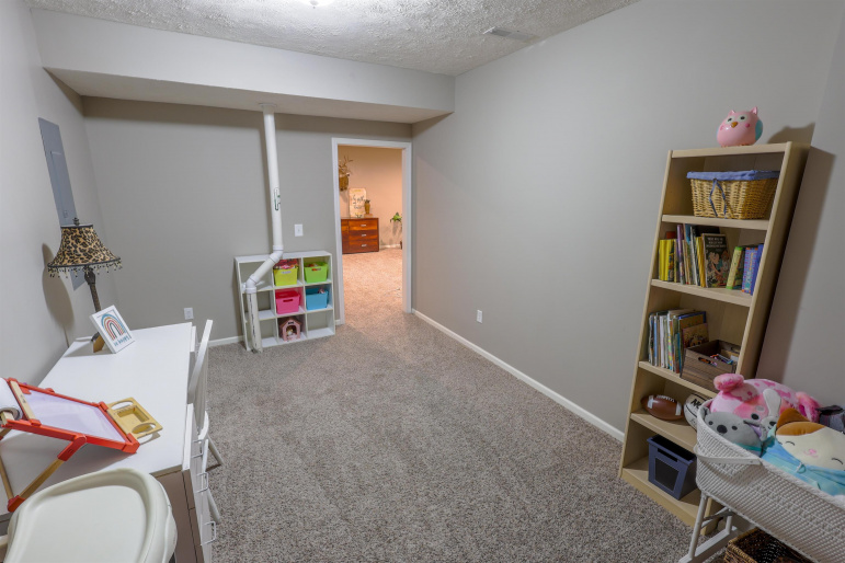 6003 U Avenue Kearney, Nebraska 68847, 5 Bedrooms Bedrooms, ,3 BathroomsBathrooms,Residential,For Sale,6003 U Avenue,20260822