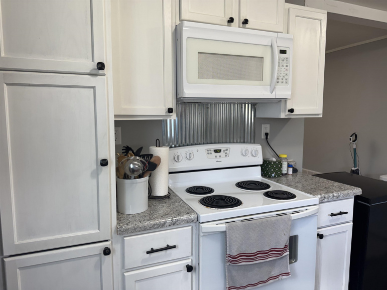 212 N Martin Avenue Clay Center, Nebraska 68933, 2 Bedrooms Bedrooms, ,1 BathroomBathrooms,Residential,For Sale,212 N Martin Avenue,20260560