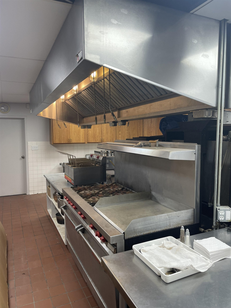 121 E 2nd Street Hastings, Nebraska 68901-0000, ,Commercial/industrial,For Sale,121 E 2nd Street,20250921