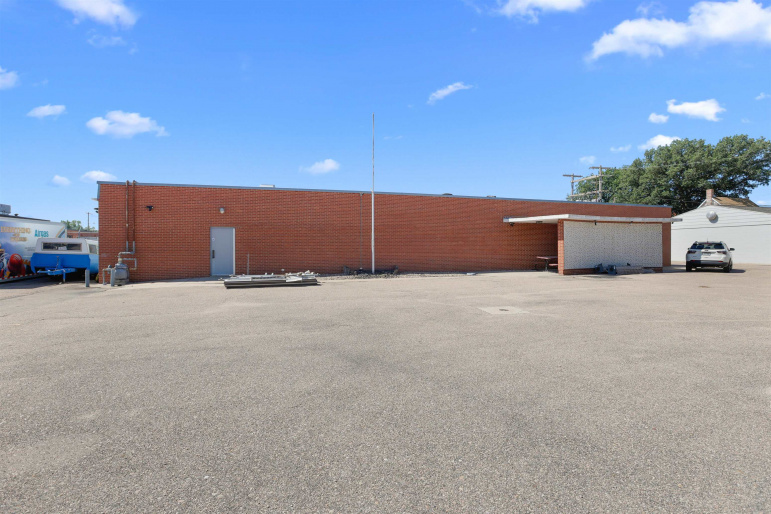 121 E 2nd Street Hastings, Nebraska 68901-0000, ,Commercial/industrial,For Sale,121 E 2nd Street,20250921