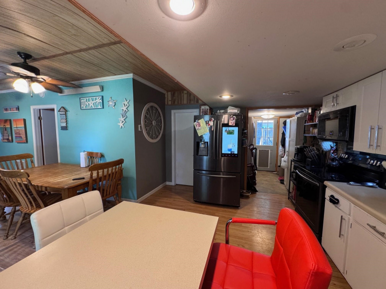 5 Park Lane Drive 28 Johnson Lake, Nebraska 68937, 4 Bedrooms Bedrooms, ,2 BathroomsBathrooms,Residential,For Sale,5 Park Lane Drive 28,20260830