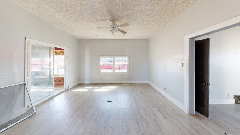 1323 N Burlington Avenue Hastings, Nebraska 68901, 2 Bedrooms Bedrooms, ,2 BathroomsBathrooms,Residential,For Sale,1323 N Burlington Avenue,20260848
