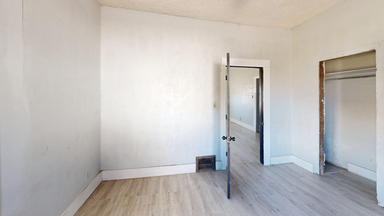 1323 N Burlington Avenue Hastings, Nebraska 68901, 2 Bedrooms Bedrooms, ,2 BathroomsBathrooms,Residential,For Sale,1323 N Burlington Avenue,20260848