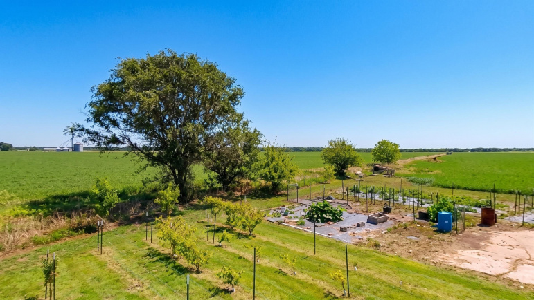 76116 413 Road Gothenburg, Nebraska 69138, 5 Bedrooms Bedrooms, ,4 BathroomsBathrooms,Residential,For Sale,76116 413 Road,20260851