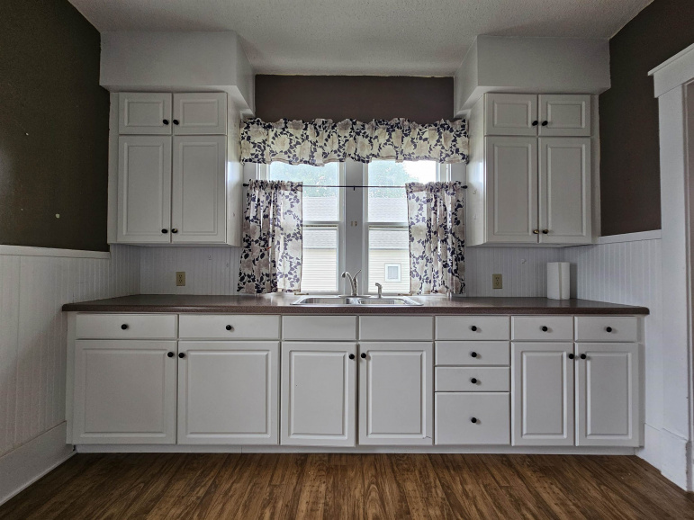 205 N Webster Street Blue Hill, Nebraska 68930, 2 Bedrooms Bedrooms, ,1 BathroomBathrooms,Residential,For Sale,205 N Webster Street,20260868