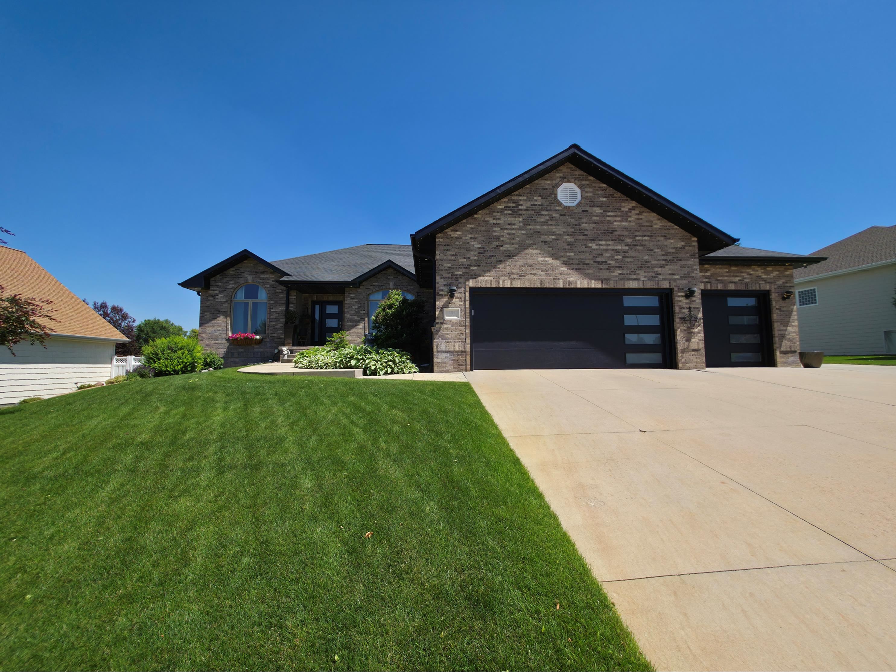 4715 28th Avenue Kearney, Nebraska 68845, 6 Bedrooms Bedrooms, ,3 BathroomsBathrooms,Residential,For Sale,4715 28th Avenue,20260876