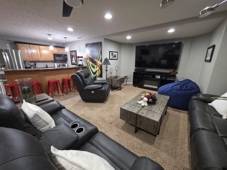 4715 28th Avenue Kearney, Nebraska 68845, 6 Bedrooms Bedrooms, ,3 BathroomsBathrooms,Residential,For Sale,4715 28th Avenue,20260876