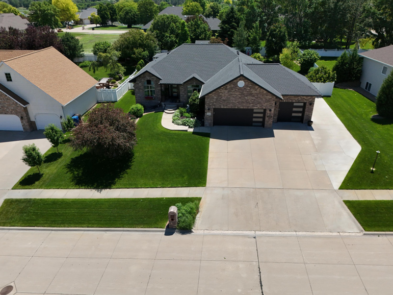 4715 28th Avenue Kearney, Nebraska 68845, 6 Bedrooms Bedrooms, ,3 BathroomsBathrooms,Residential,For Sale,4715 28th Avenue,20260876