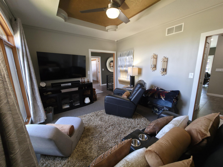 4715 28th Avenue Kearney, Nebraska 68845, 6 Bedrooms Bedrooms, ,3 BathroomsBathrooms,Residential,For Sale,4715 28th Avenue,20260876