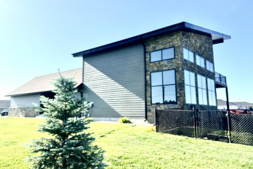 1016 17th Avenue Kearney, Nebraska 68845, 3 Bedrooms Bedrooms, ,4 BathroomsBathrooms,Residential,For Sale,1016 17th Avenue,20260872