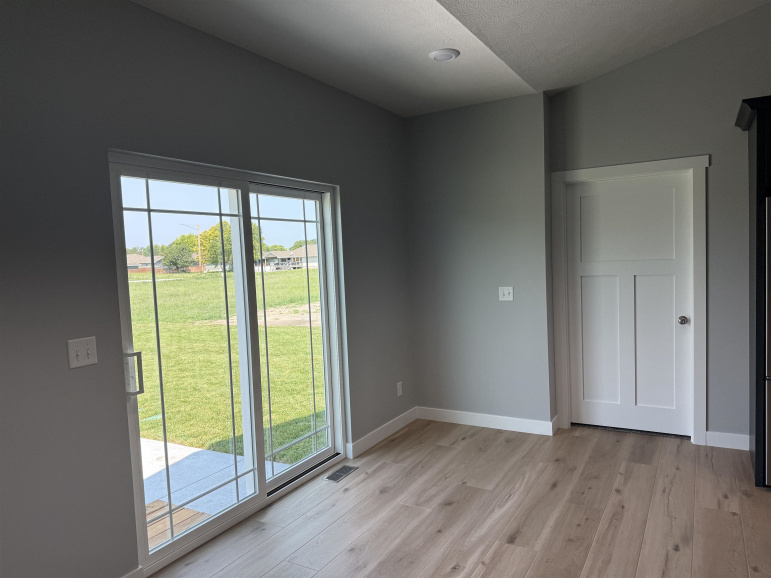 1134 Sun Valley Drive Grand Island, Nebraska 68801, 3 Bedrooms Bedrooms, ,3 BathroomsBathrooms,Residential,For Sale,1134 Sun Valley Drive,20260881
