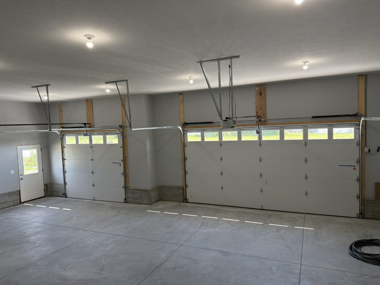 1134 Sun Valley Drive Grand Island, Nebraska 68801, 3 Bedrooms Bedrooms, ,3 BathroomsBathrooms,Residential,For Sale,1134 Sun Valley Drive,20260881