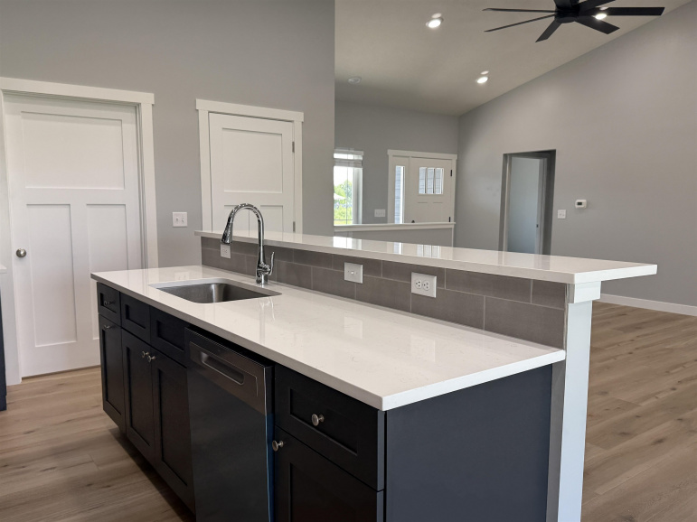 1134 Sun Valley Drive Grand Island, Nebraska 68801, 3 Bedrooms Bedrooms, ,3 BathroomsBathrooms,Residential,For Sale,1134 Sun Valley Drive,20260881
