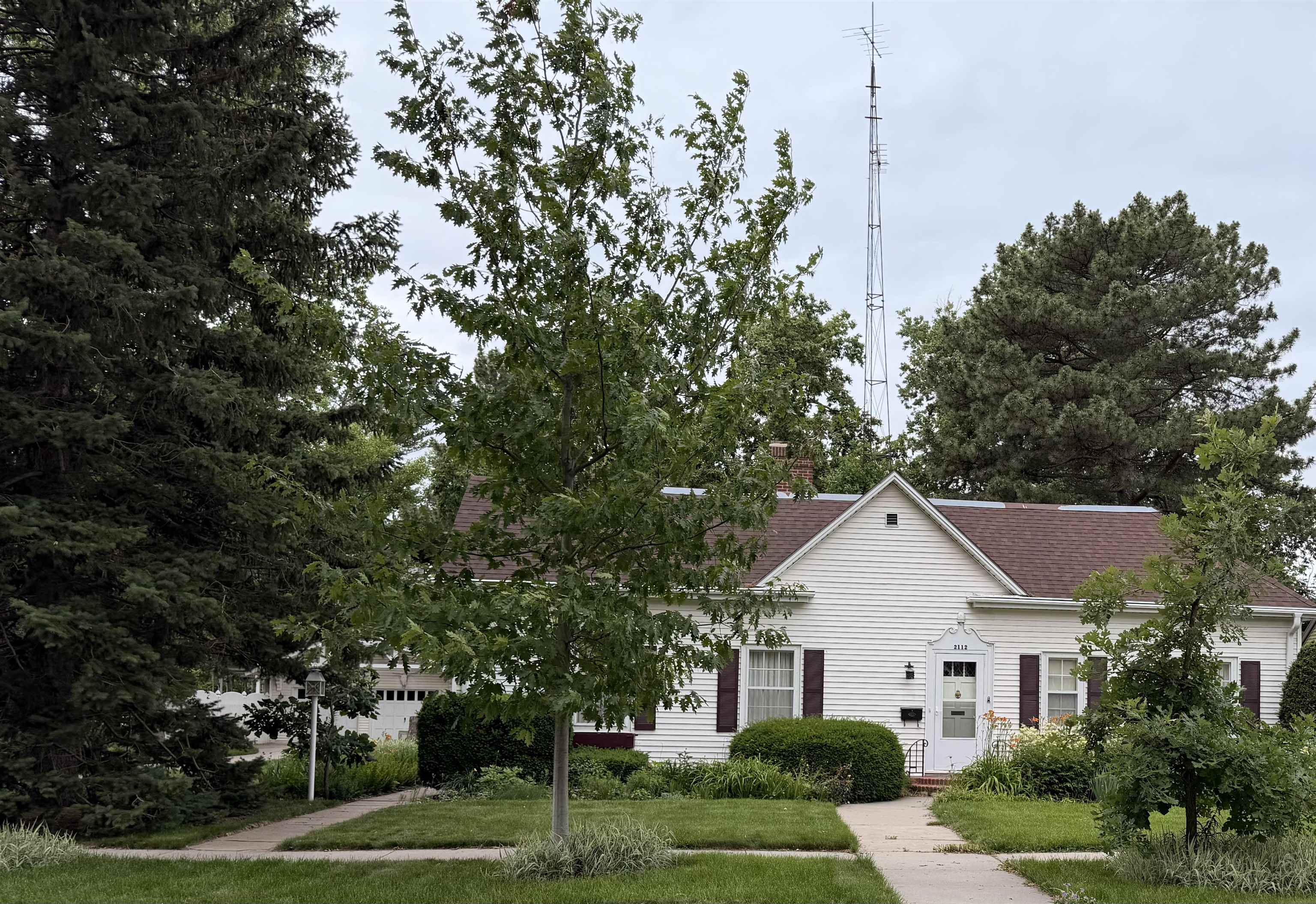 2112 3rd Avenue Kearney, Nebraska 68845, 4 Bedrooms Bedrooms, ,2 BathroomsBathrooms,Residential,For Sale,2112 3rd Avenue,20260891