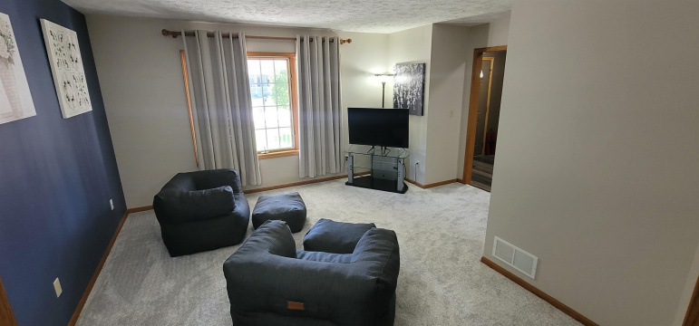 1418 10TH AVE KEARNEY, Nebraska 68845, 4 Bedrooms Bedrooms, ,4 BathroomsBathrooms,Residential,For Sale,1418 10TH AVE,20260888