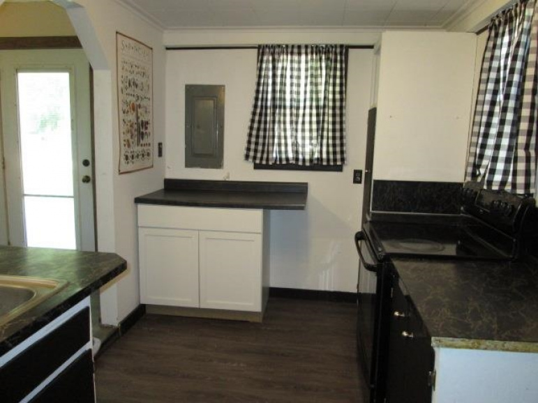 1423 C Avenue Kearney, Nebraska 68847, 2 Bedrooms Bedrooms, ,1 BathroomBathrooms,Residential,For Sale,1423 C Avenue,20260883