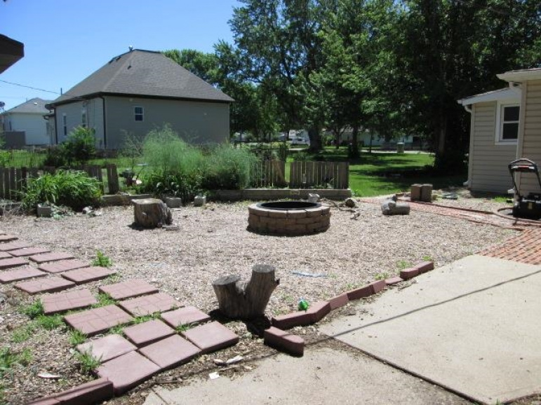 1423 C Avenue Kearney, Nebraska 68847, 2 Bedrooms Bedrooms, ,1 BathroomBathrooms,Residential,For Sale,1423 C Avenue,20260883