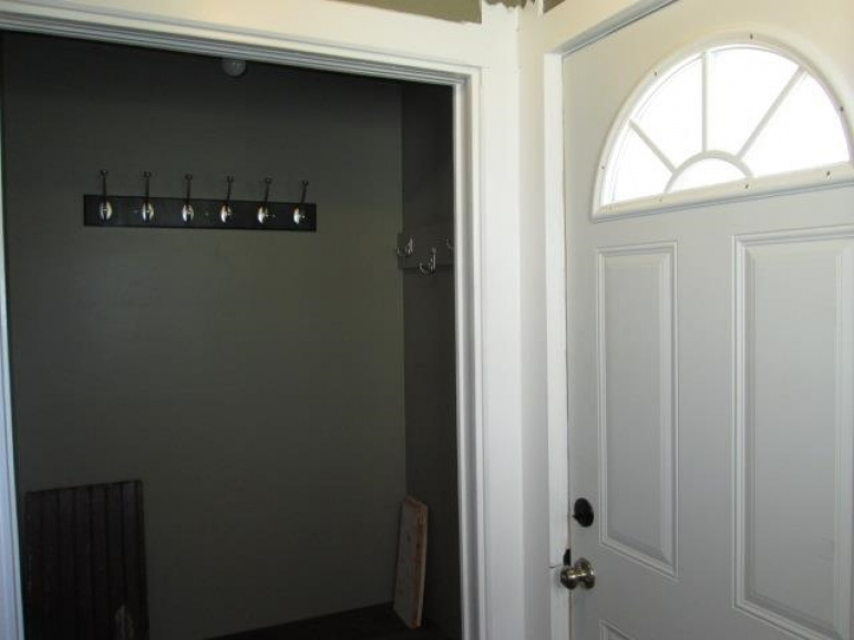 1423 C Avenue Kearney, Nebraska 68847, 2 Bedrooms Bedrooms, ,1 BathroomBathrooms,Residential,For Sale,1423 C Avenue,20260883